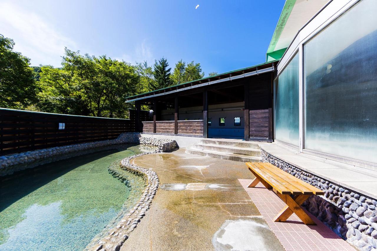 Minshuku Nihonkai Hotel Ishikari Exterior photo