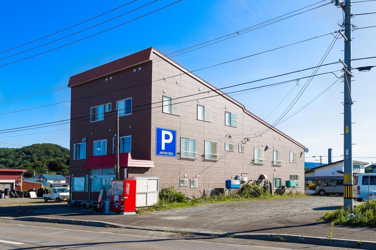Minshuku Nihonkai Hotel Ishikari Exterior photo