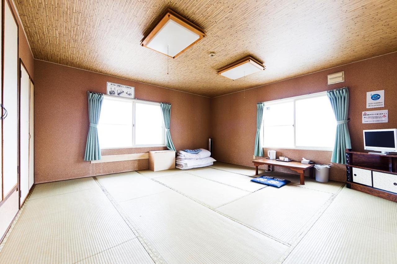 Minshuku Nihonkai Hotel Ishikari Exterior photo